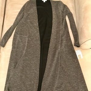 XS LuLaRoe Sarah, New